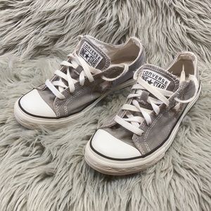 Converse one star Women’s gray sneakers
